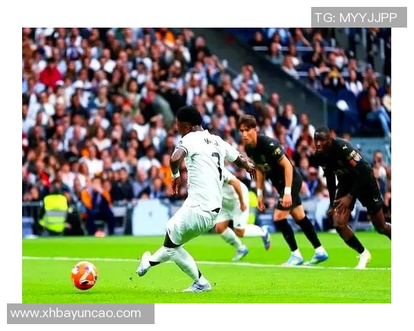 西甲争冠形势再生变数巴萨皇马意外失分引发悬念